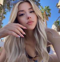 Bahçeşehir Escort Bayan Pelinle Zevkin Tadını Çıkarın